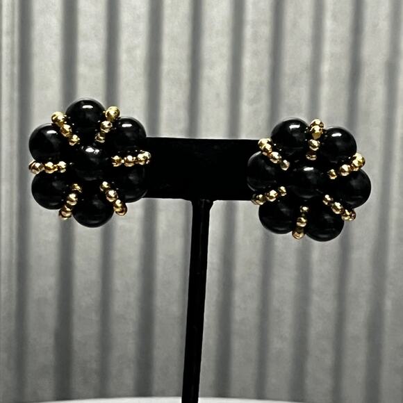 Black Beaded Flower Earrings Gold Trim Statement Studs Vintage Style Bold - Picture 1 of 4